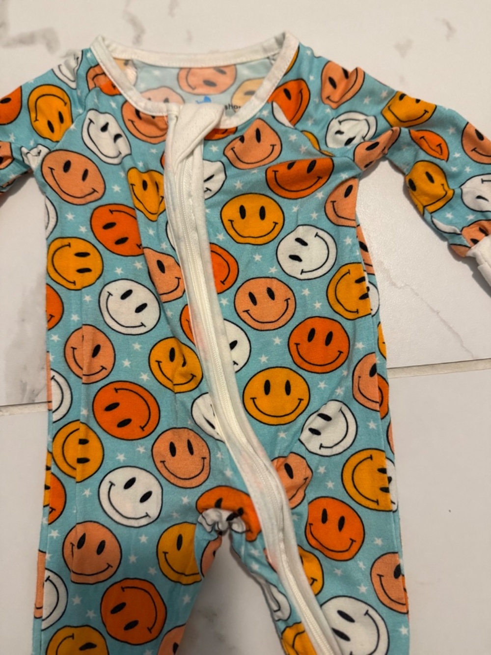 3 little one shop zippies newborn - Picture 6 of 10